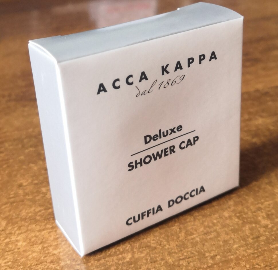 Шапочка для душа в картонной коробочке Acca Kappa